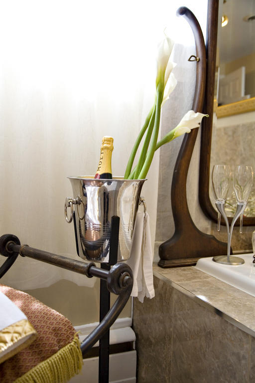 Guest house The Georgian Residence Luxury Boutique Suites 5*